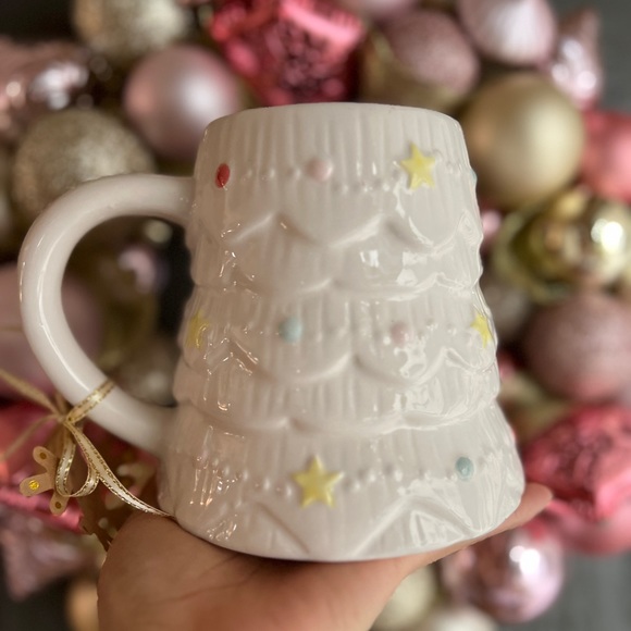 LAST ONE✨NEW🎄Holly and Joy White Pastel Christmas Tree Mug❄️ - Picture 2 of 6